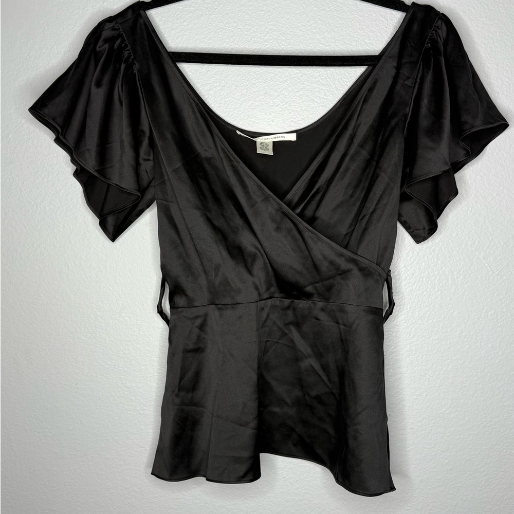 Diane Von Furstenburg Silk Elegant Black Wrap Top